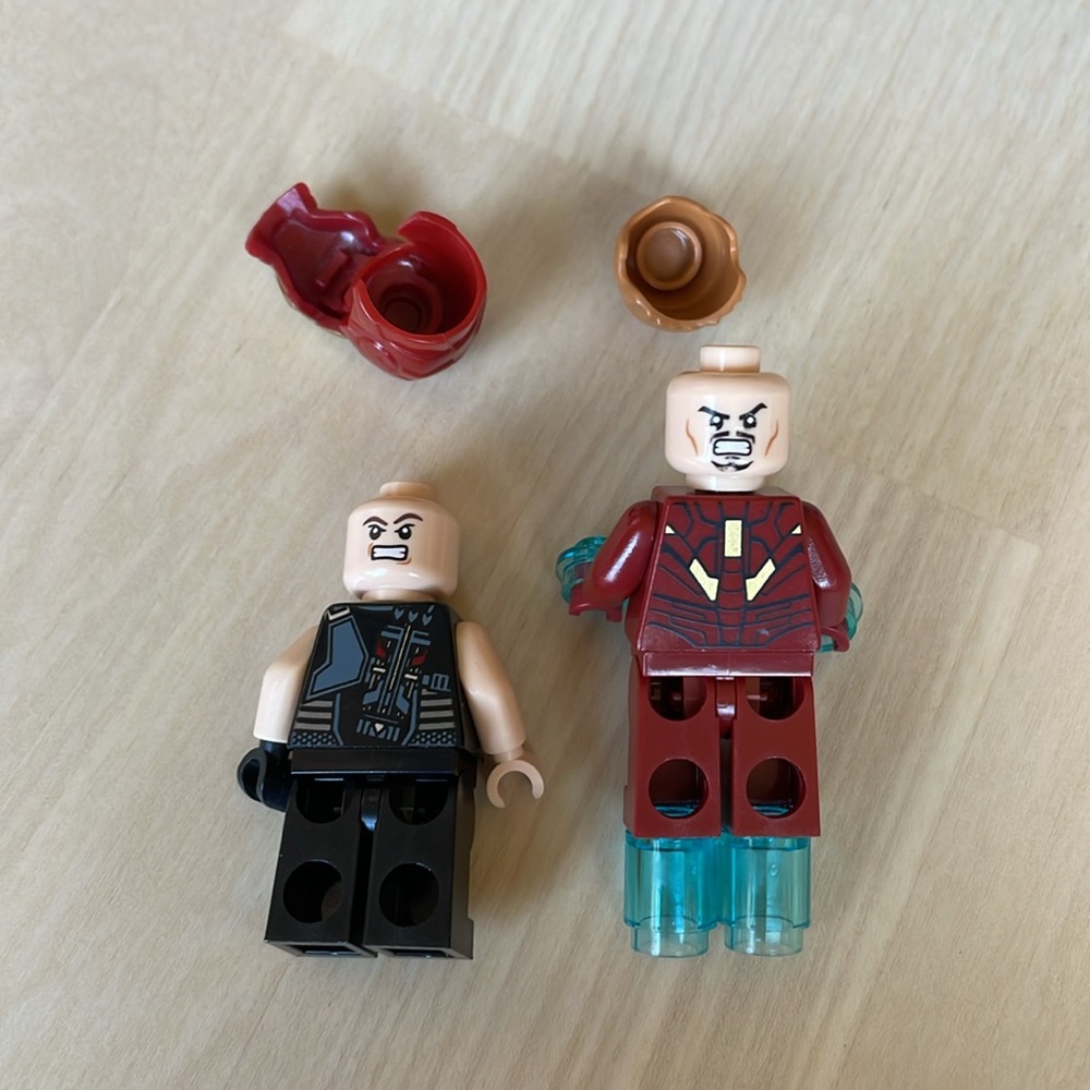 LEGO Marvel set 6867 Loki’s Cosmic Cube Escape - Picture 3 of 8